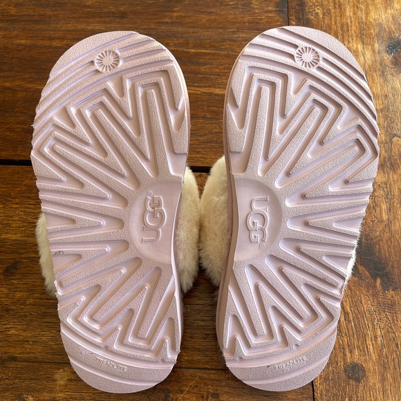 Authentic UGG Girl Slippers - Girls pink dazzle sequence slippers - size 2 - Picture 8 of 11